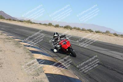 media/Dec-01-2025-Moto Forza (Mon) [[2daa91e15f]]/2-Intermediate Group/Session 4 (Turn 10 Inside)/